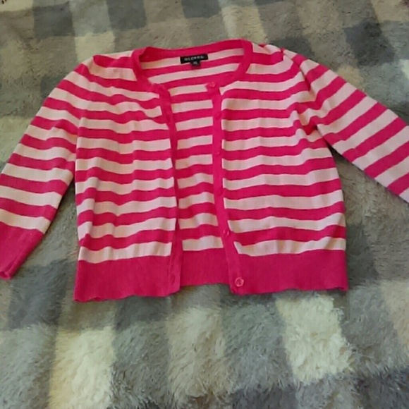 Button up - Picture 1 of 1